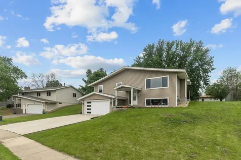 4990 148th Path W Apple Valley MN 55124