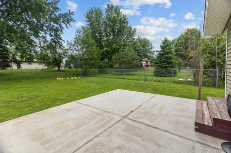 4990 148th Path W Apple Valley MN 55124