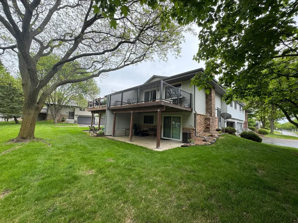 604 Portland Place Burnsville MN 55337