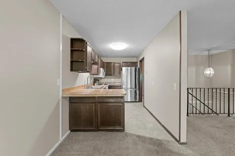 604 Portland Place Burnsville MN 55337