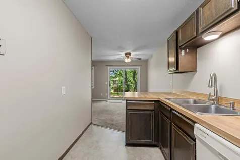 604 Portland Place Burnsville MN 55337