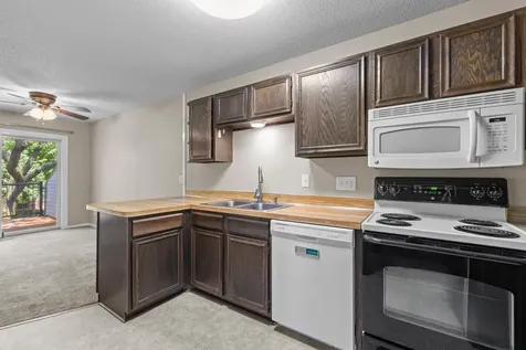 604 Portland Place Burnsville MN 55337