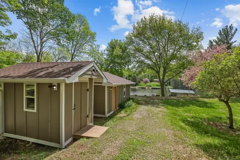 6199 Peterdale Road Garrison MN 56450