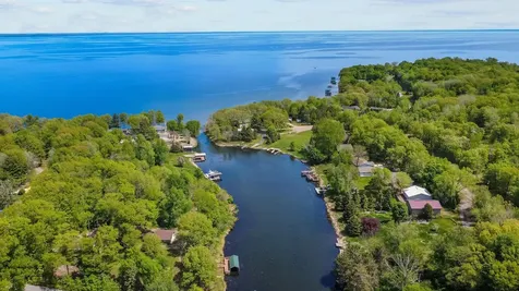 6199 Peterdale Road Garrison MN 56450