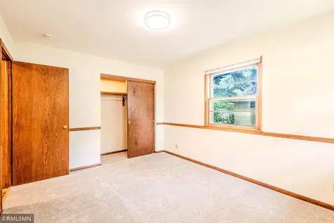 8324 62nd Avenue N Brooklyn Park MN 55428