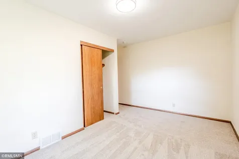 8324 62nd Avenue N Brooklyn Park MN 55428