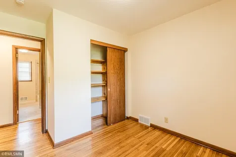 8324 62nd Avenue N Brooklyn Park MN 55428