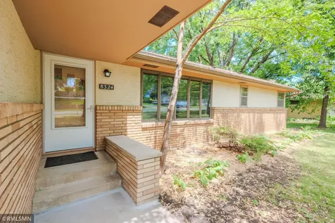 8324 62nd Avenue N Brooklyn Park MN 55428