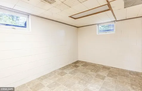 8324 62nd Avenue N Brooklyn Park MN 55428