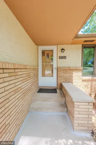 8324 62nd Avenue N Brooklyn Park MN 55428