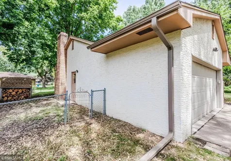 8324 62nd Avenue N Brooklyn Park MN 55428
