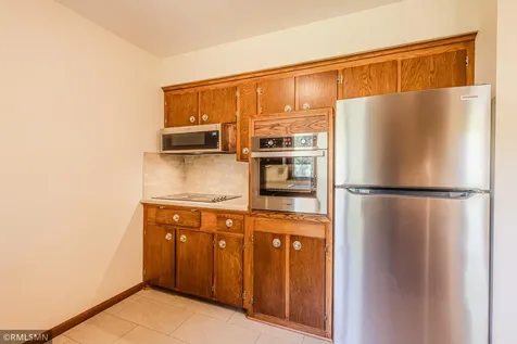 8324 62nd Avenue N Brooklyn Park MN 55428