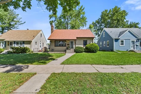 1965 Montana Avenue E Saint Paul MN 55119