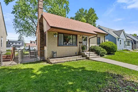 1965 Montana Avenue E Saint Paul MN 55119