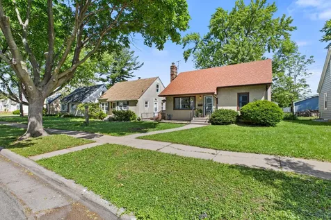 1965 Montana Avenue E Saint Paul MN 55119