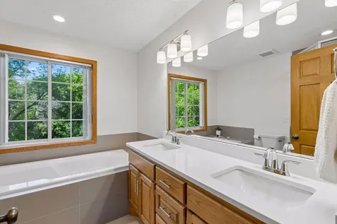 10956 N Eagle Lake Boulevard Maple Grove MN 55369