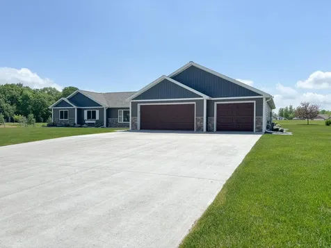 1932 Clear Creek Boulevard Detroit Lakes MN 56501