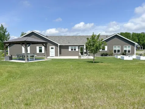 1932 Clear Creek Boulevard Detroit Lakes MN 56501