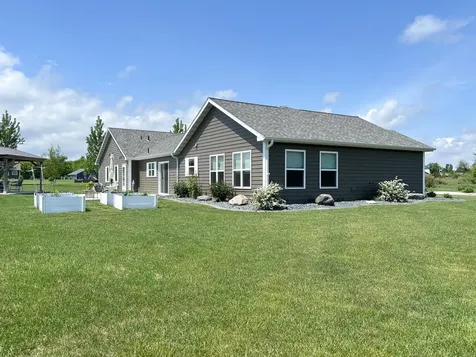1932 Clear Creek Boulevard Detroit Lakes MN 56501