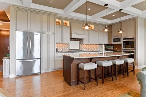 875 Lake Street N Wayzata MN 55391