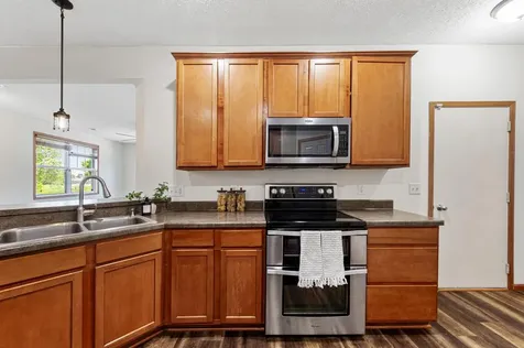 1912 Rose Way Hastings MN 55033