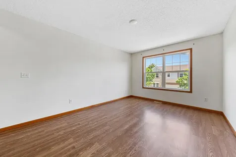 1912 Rose Way Hastings MN 55033