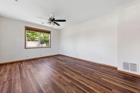 1912 Rose Way Hastings MN 55033