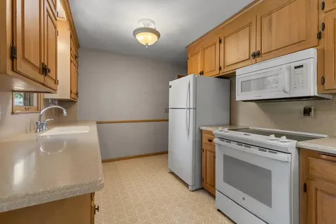 8117 Iris Drive N Brooklyn Park MN 55428