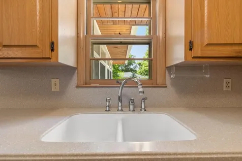 8117 Iris Drive N Brooklyn Park MN 55428