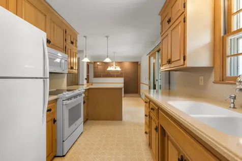 8117 Iris Drive N Brooklyn Park MN 55428