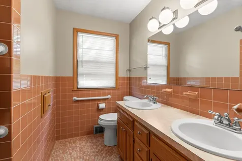 8117 Iris Drive N Brooklyn Park MN 55428