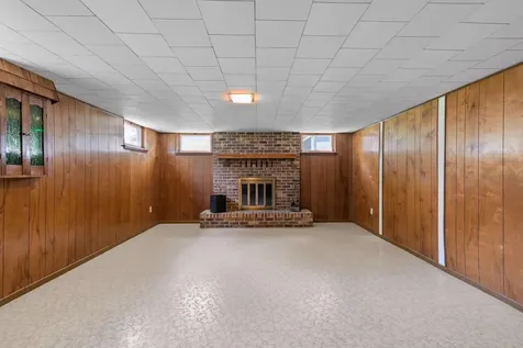 8117 Iris Drive N Brooklyn Park MN 55428