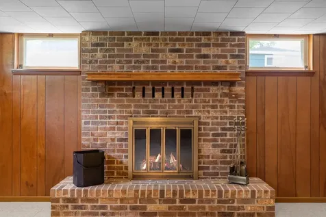8117 Iris Drive N Brooklyn Park MN 55428