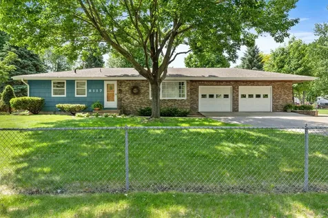 8117 Iris Drive N Brooklyn Park MN 55428