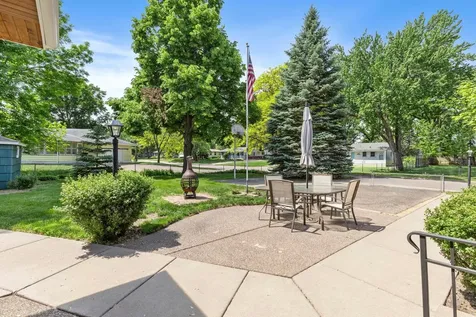 8117 Iris Drive N Brooklyn Park MN 55428