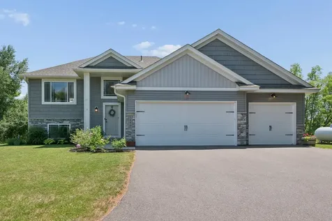 1850 357th Avenue NE Cambridge MN 55008