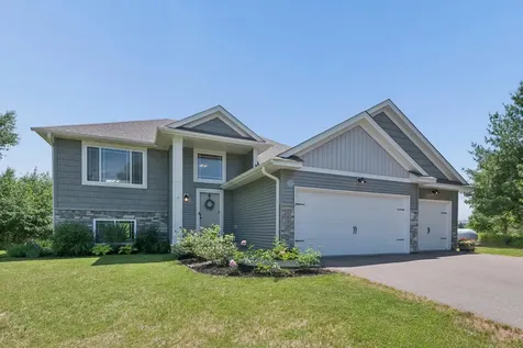 1850 357th Avenue NE Cambridge MN 55008