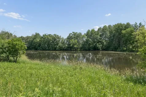 1850 357th Avenue NE Cambridge MN 55008