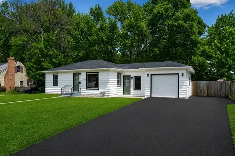 6018 Camden Avenue N Brooklyn Center MN 55430