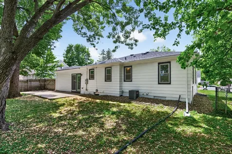 6018 Camden Avenue N Brooklyn Center MN 55430