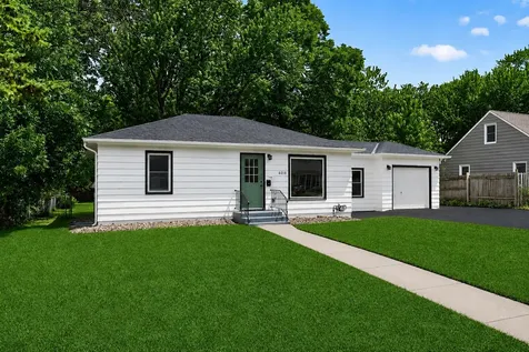 6018 Camden Avenue N Brooklyn Center MN 55430