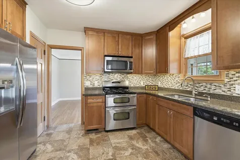 5829 Columbus Avenue Minneapolis MN 55417