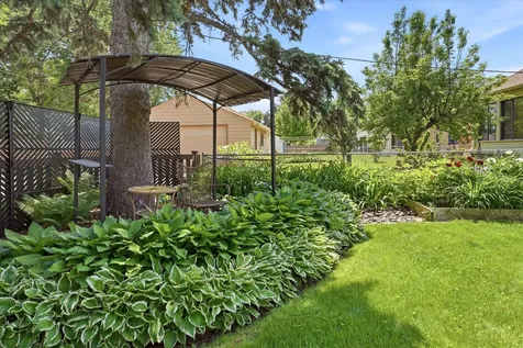 5829 Columbus Avenue Minneapolis MN 55417