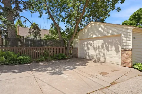5829 Columbus Avenue Minneapolis MN 55417