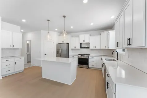 7524 Lower 42nd Street N Oakdale MN 55128