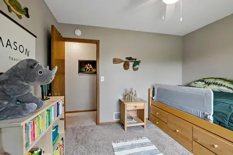1896 Adele Street Maplewood MN 55109