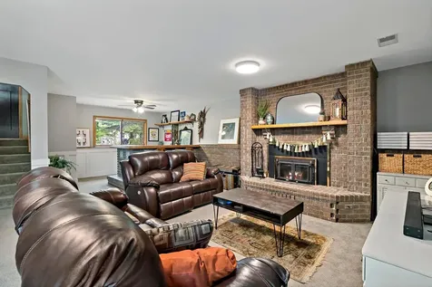 1896 Adele Street Maplewood MN 55109