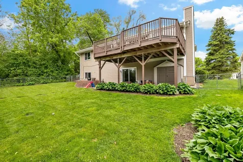 1896 Adele Street Maplewood MN 55109