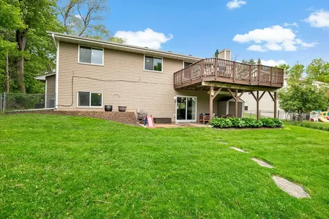 1896 Adele Street Maplewood MN 55109
