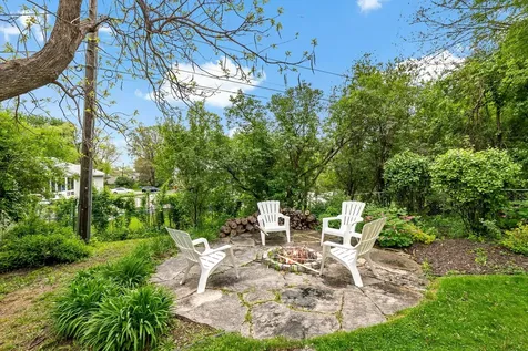 1896 Adele Street Maplewood MN 55109